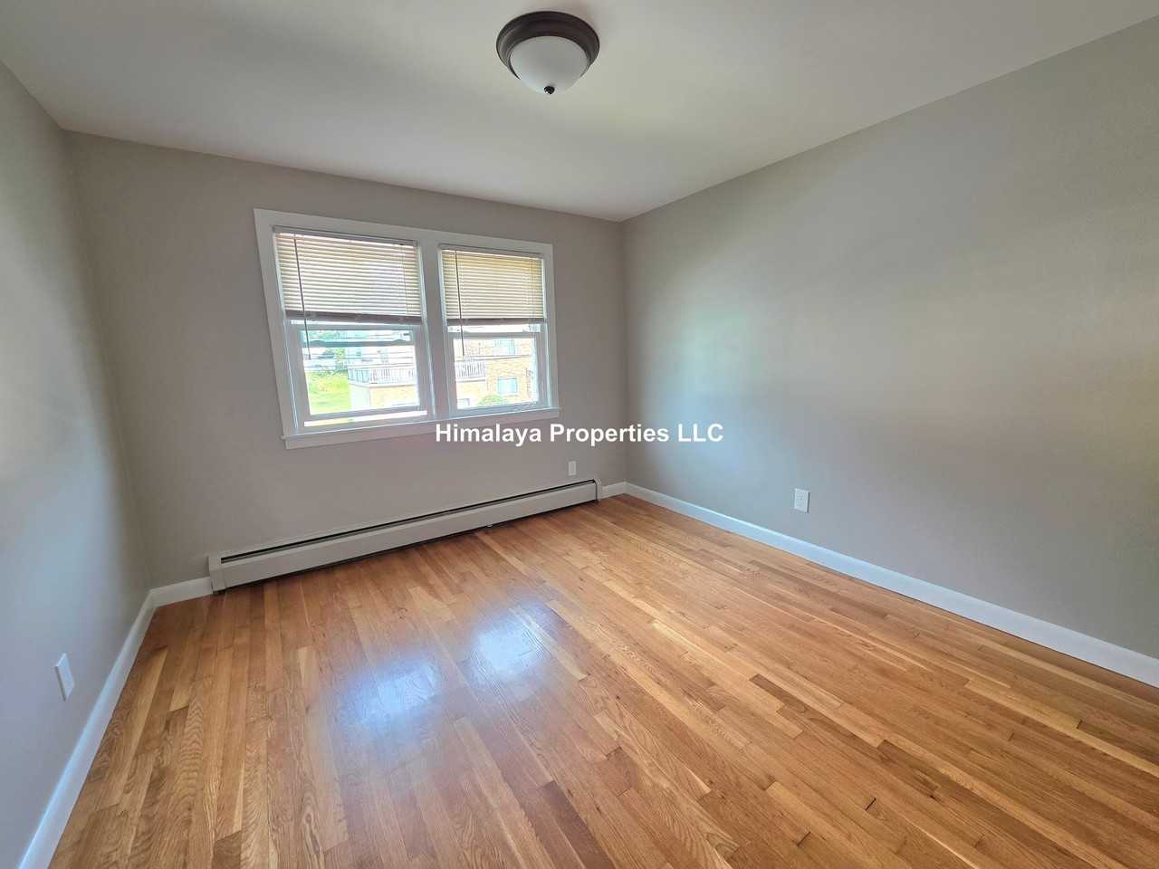 28 Maplewood St #A2 - Photo 6 of 11