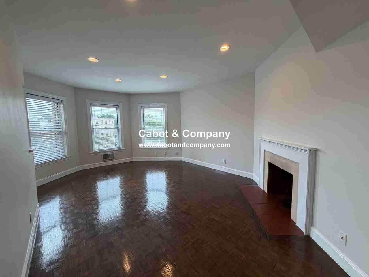 416 Commonwealth Ave #414
