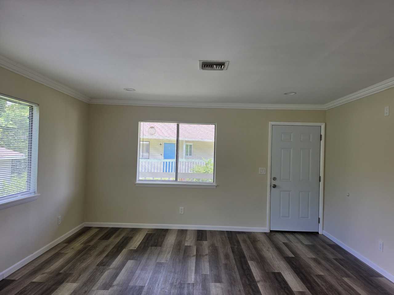 2455 Thomasson Dr #B - Photo 2 of 15