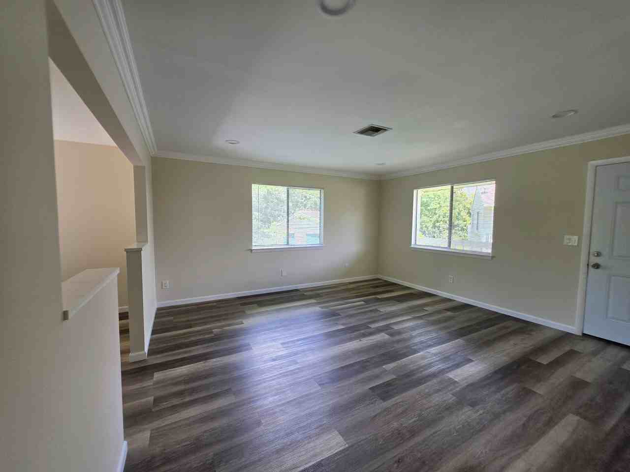 2455 Thomasson Dr #B - Photo 3 of 15