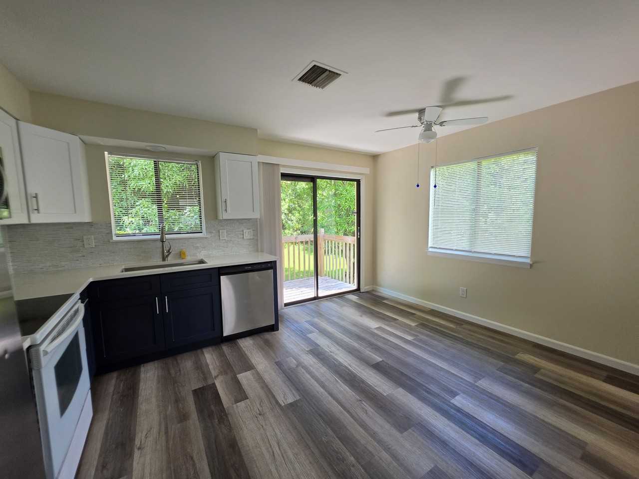 2455 Thomasson Dr #B - Photo 6 of 15