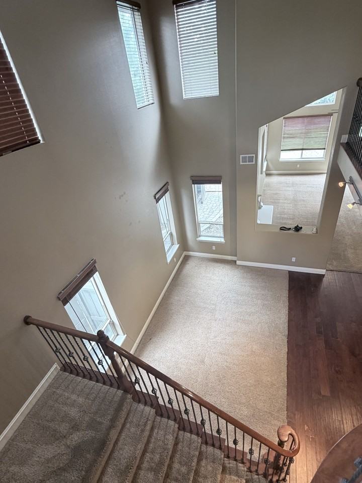 615 Royal Windsor Ct #1 - Photo 6 of 11