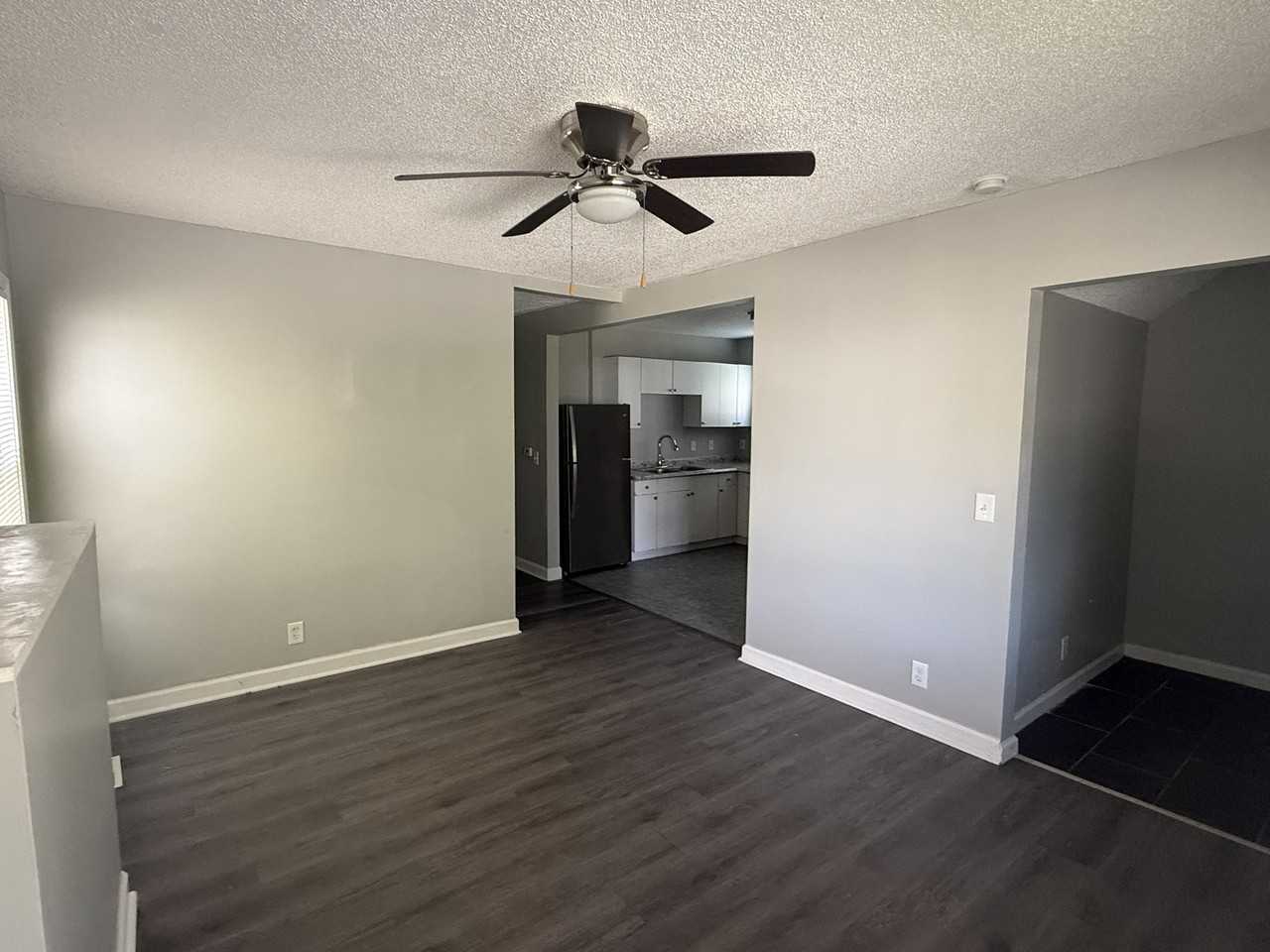 2509 E 37th St #1 - Photo 7 of 10