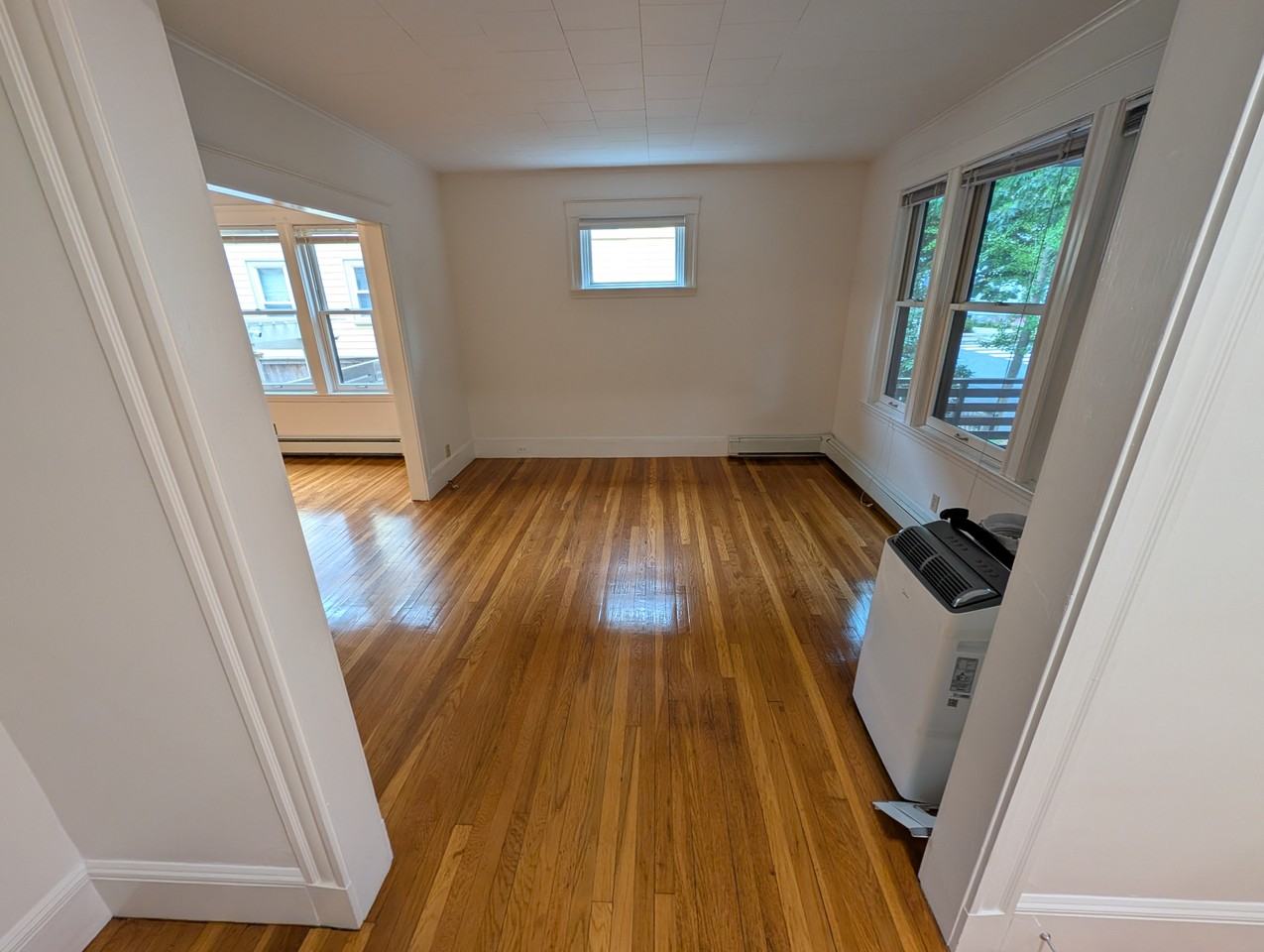 33 Seven Pines Ave #33 - Photo 7 of 21