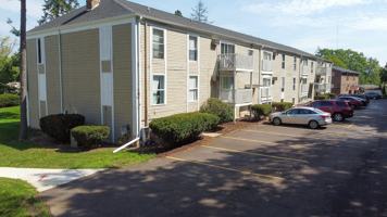 featured image of 1001 W Cavanaugh Rd