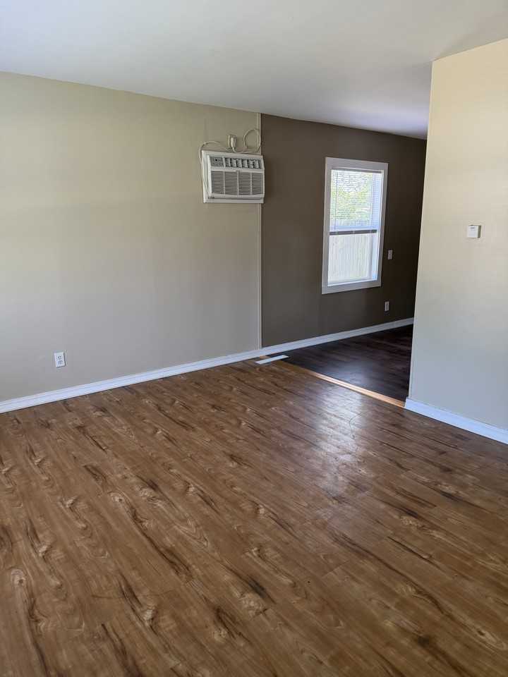 1805 Southwood Dr #1 - Photo 2 of 34