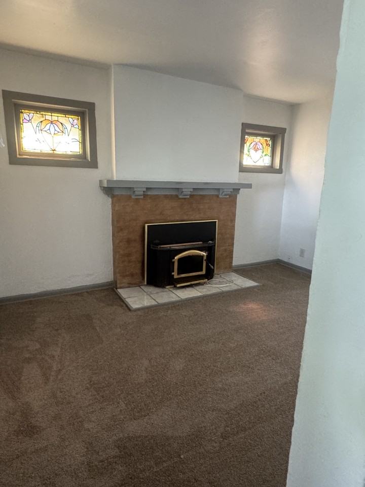 1817 E Rusk Ave #1 - Photo 3 of 7