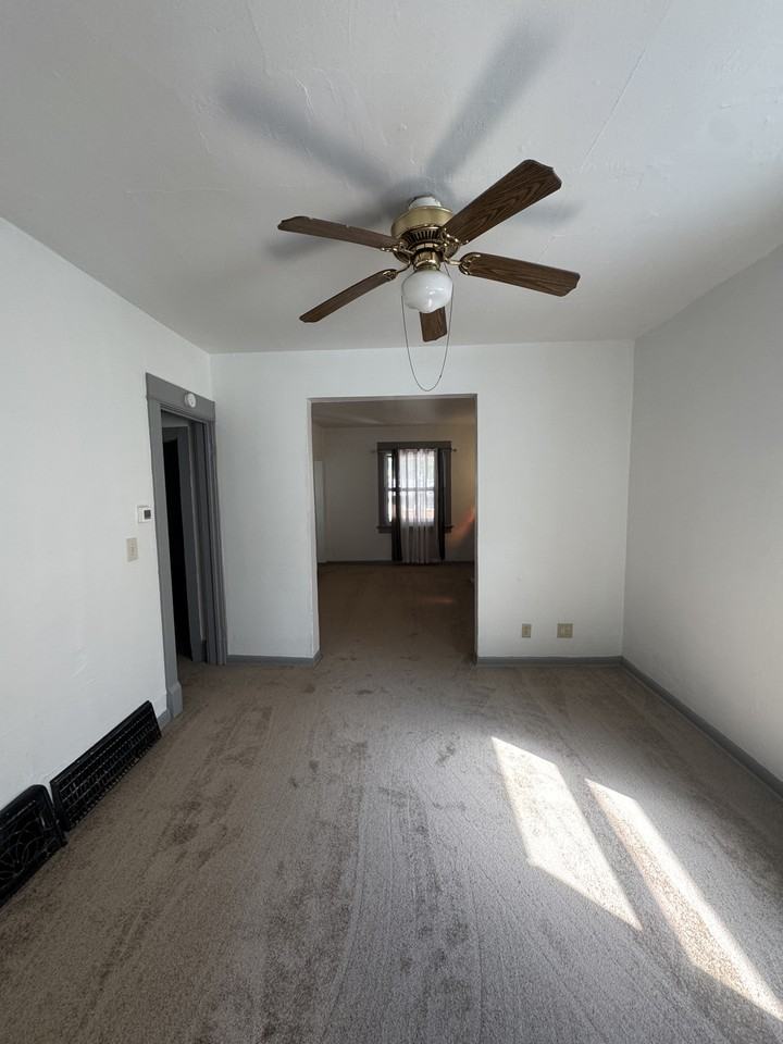 1817 E Rusk Ave #1 - Photo 4 of 7