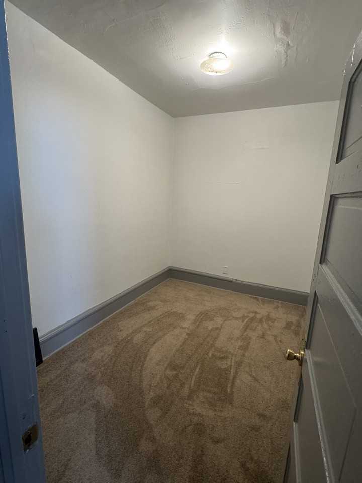 1817 E Rusk Ave #1 - Photo 6 of 7