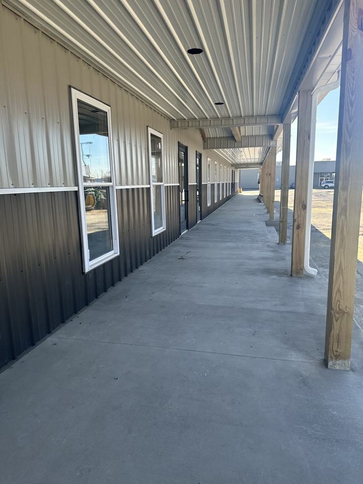 4022/4024 Fort Campbell Blvd - 1 #1 - Photo 3 of 10