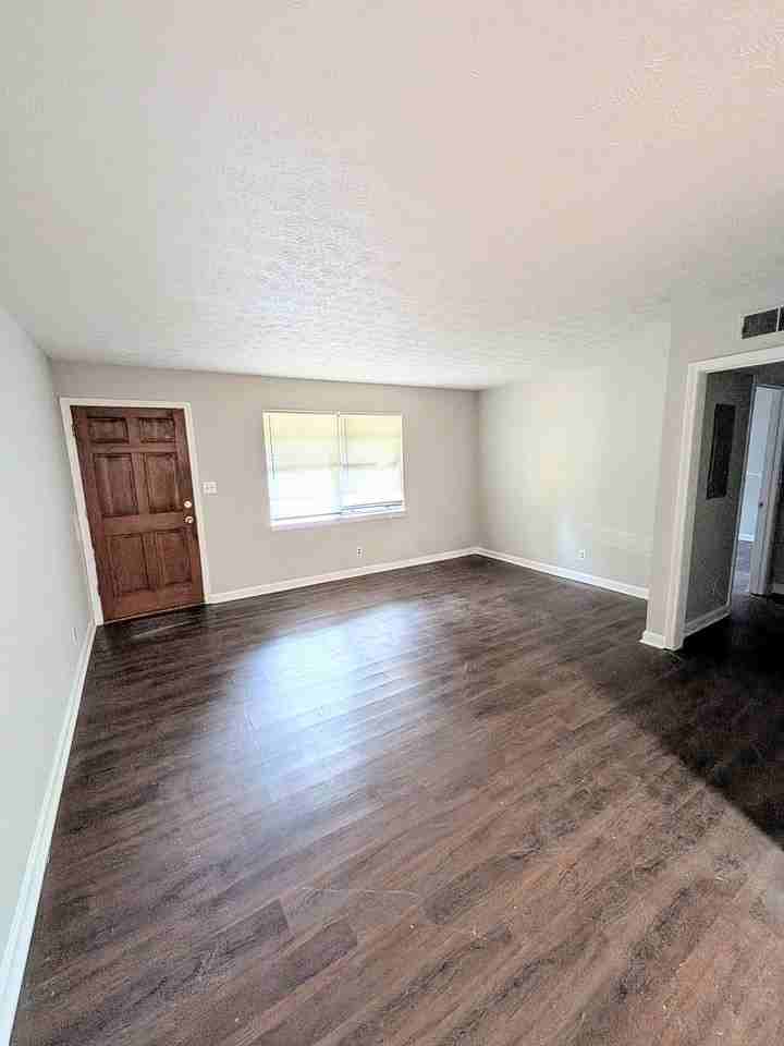4379 Springwood Ter #1 - Photo 3 of 10
