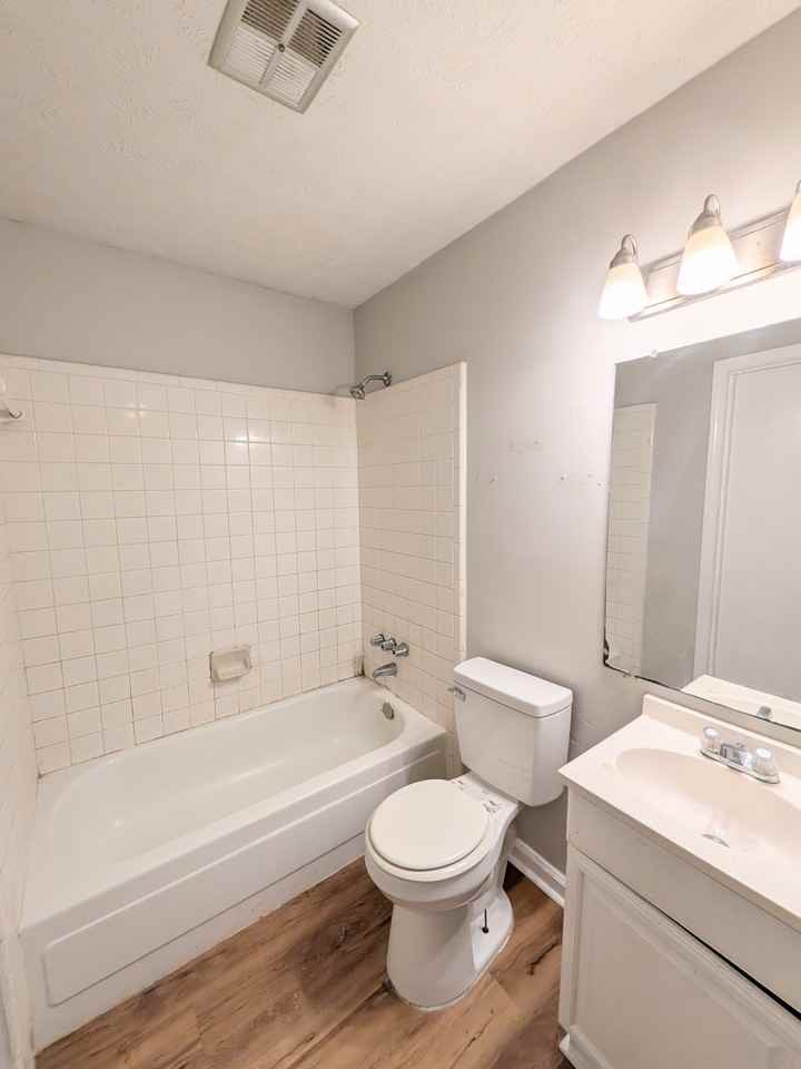 4379 Springwood Ter #1 - Photo 5 of 10