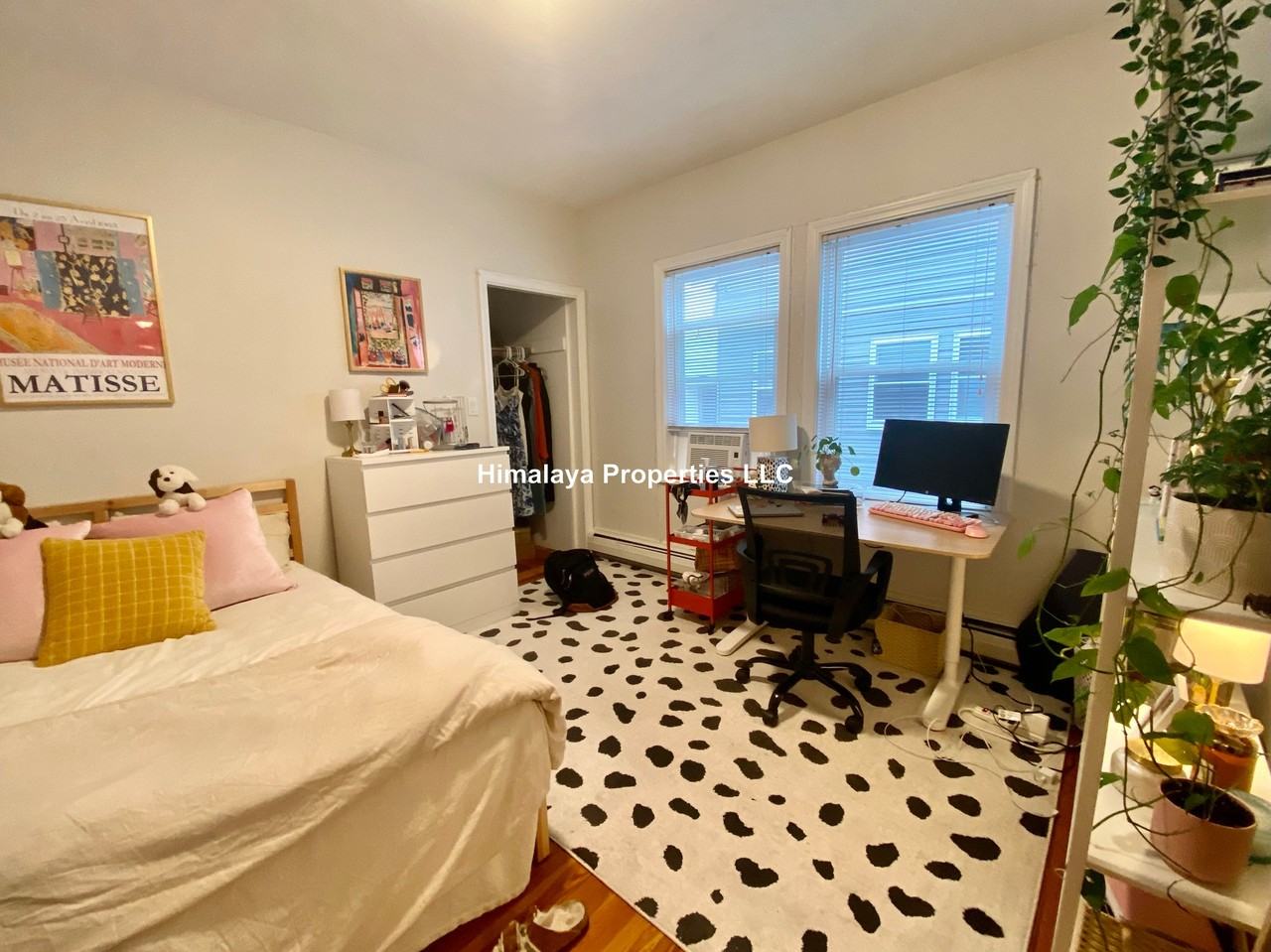 144 W Adams St #1 - Photo 3 of 5