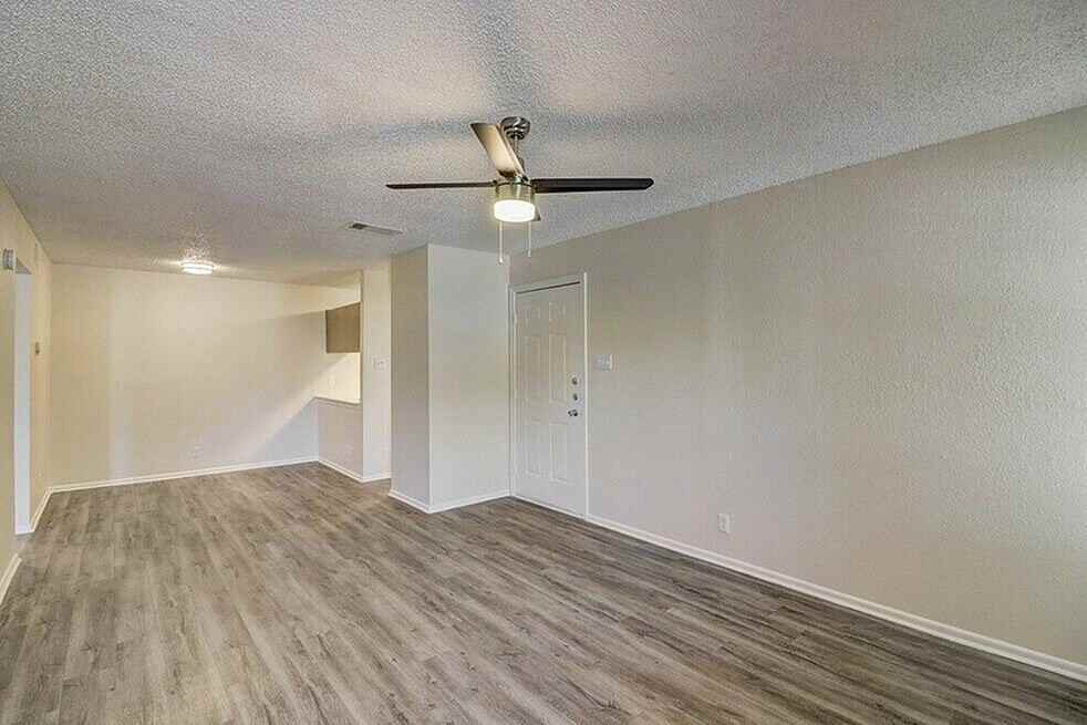 Lakeland Apartments - Photo 7 of 50