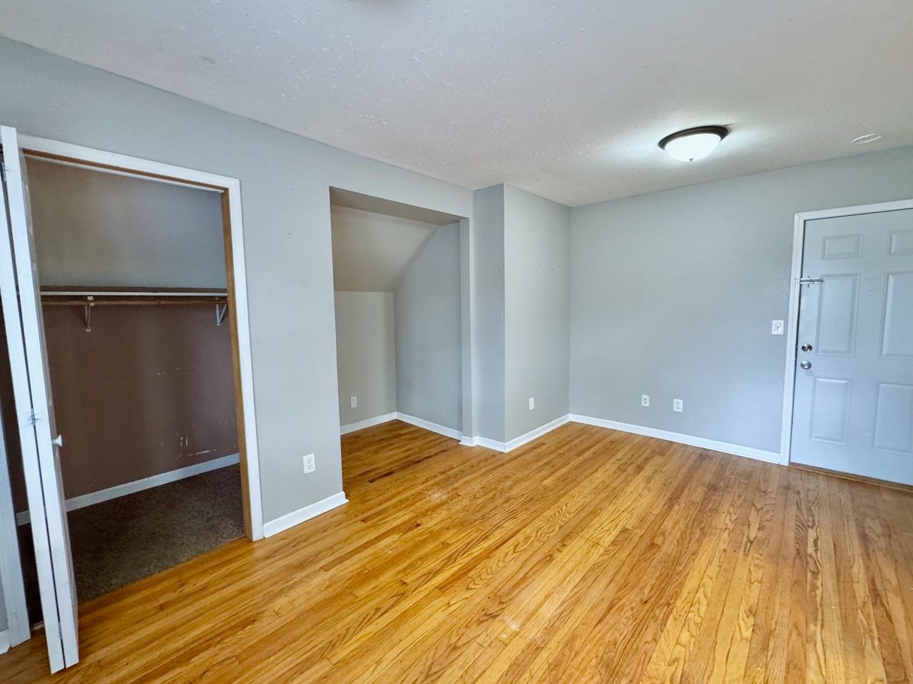 727 3rd St N #1 - Photo 2 of 5