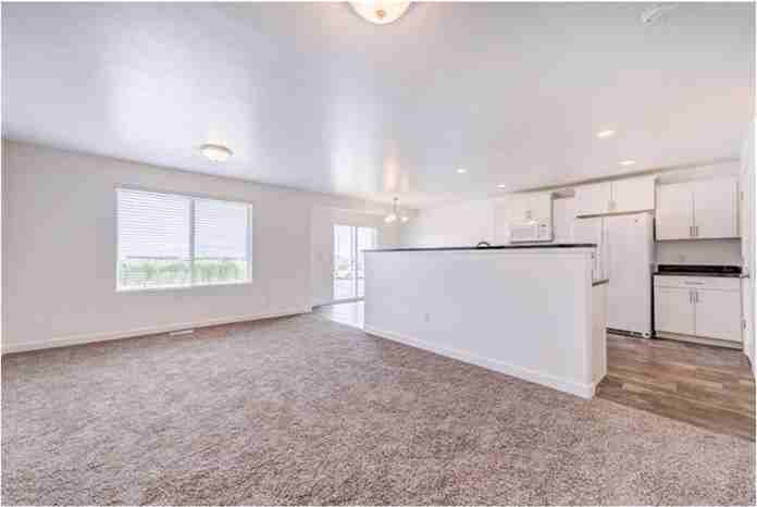 98 E Harmony Ct - Photo 6 of 18