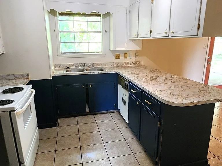 310 W Ray Dr #1 - Photo 6 of 20