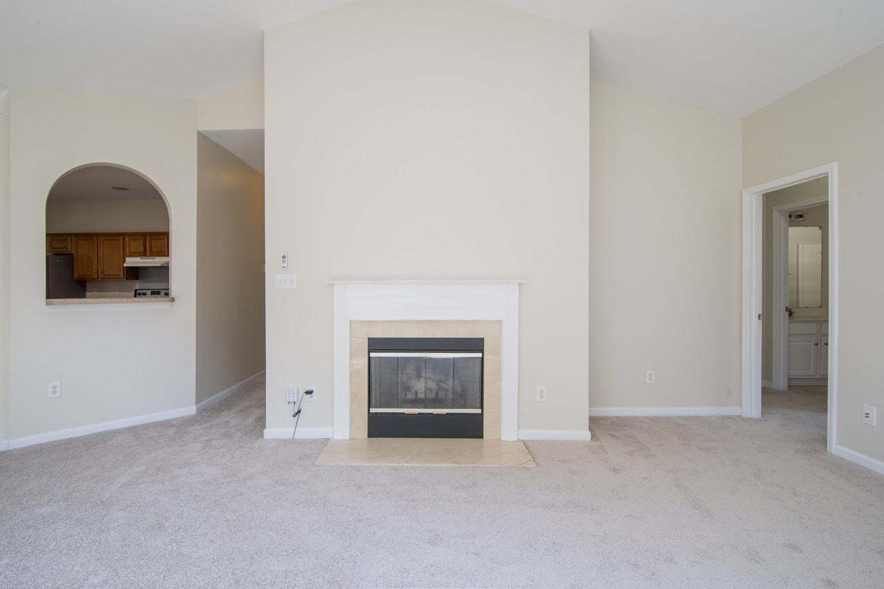 15012 Rothesay Dr #1 - Photo 3 of 42