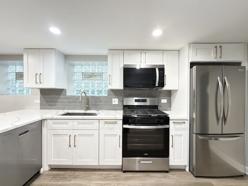 2617 W Rascher Ave #GDN - Photo 4 of 21