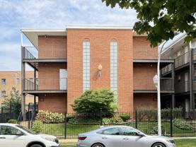 4547 N Dover St #3C - Photo 1 of 1
