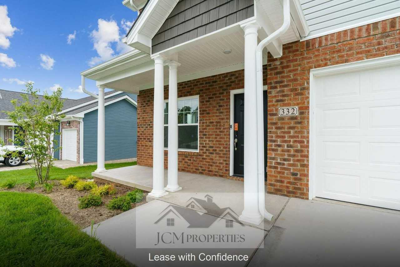 332 Friendly Ave - Photo 4 of 11