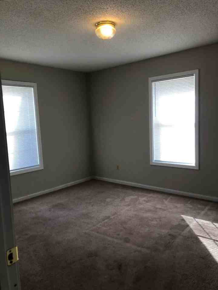 106 Elm Tree Ln - Photo 6 of 16