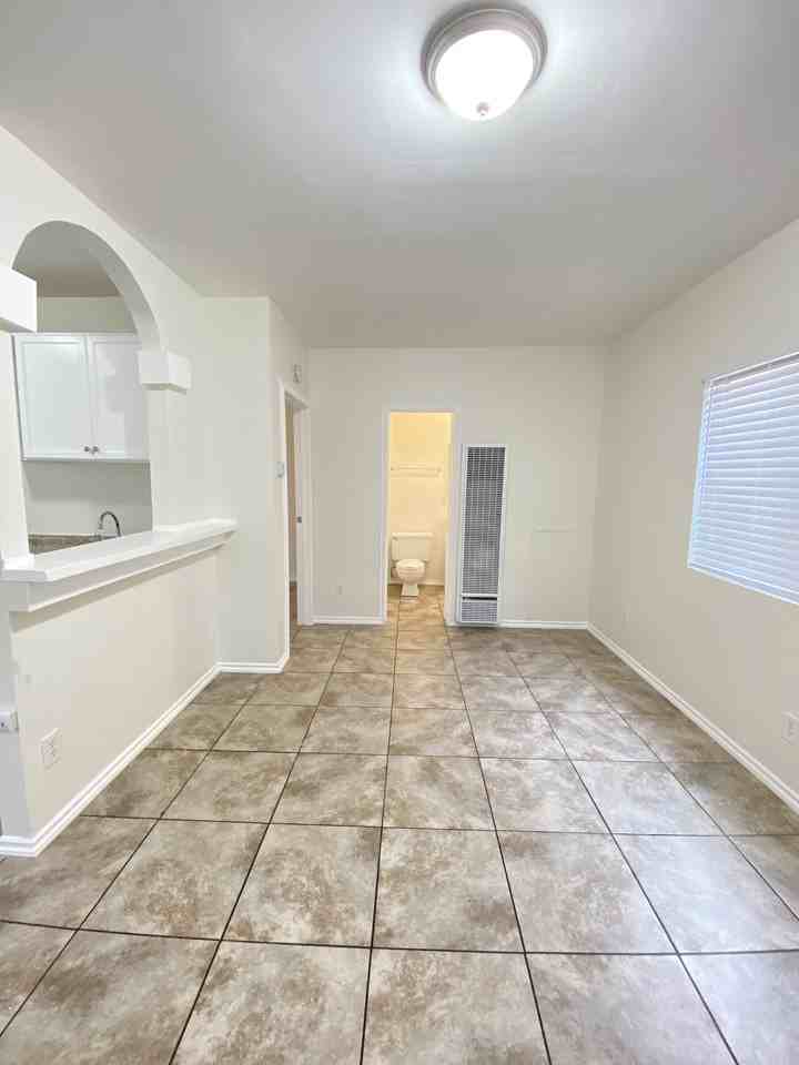 70 14th Pl #14 - Photo 5 of 11