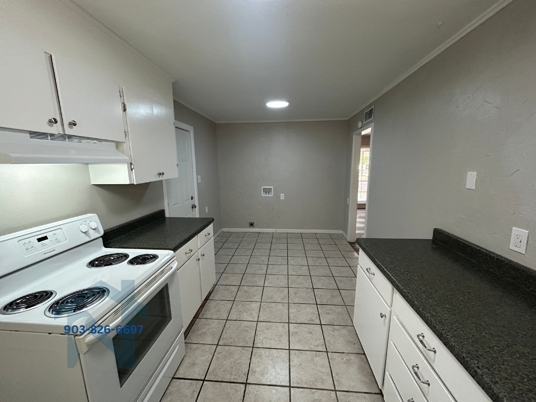 817 Caver St #1 - Photo 3 of 18