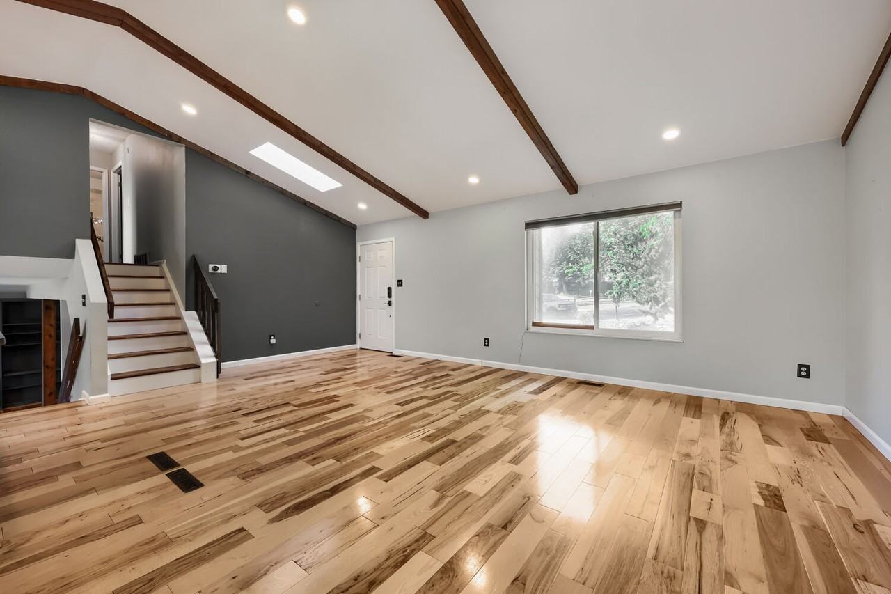 814 Hans Brinker St #1 - Photo 6 of 28