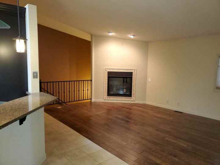 2283 Rosebud Dr - Photo 2 of 6