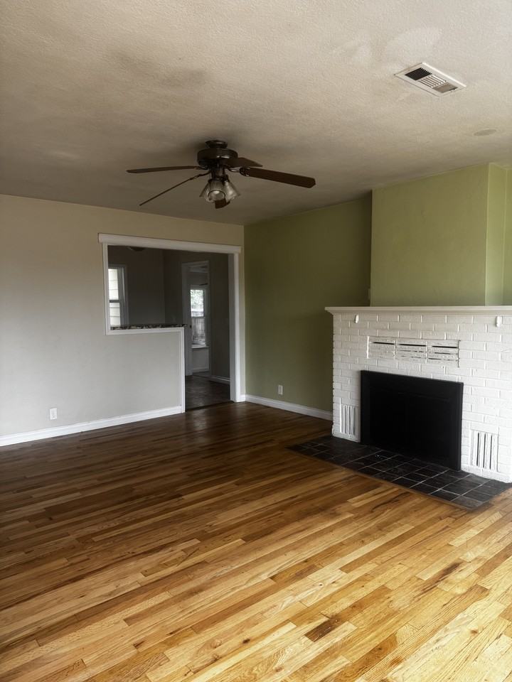 1023 Murray Ave #1 - Photo 6 of 30