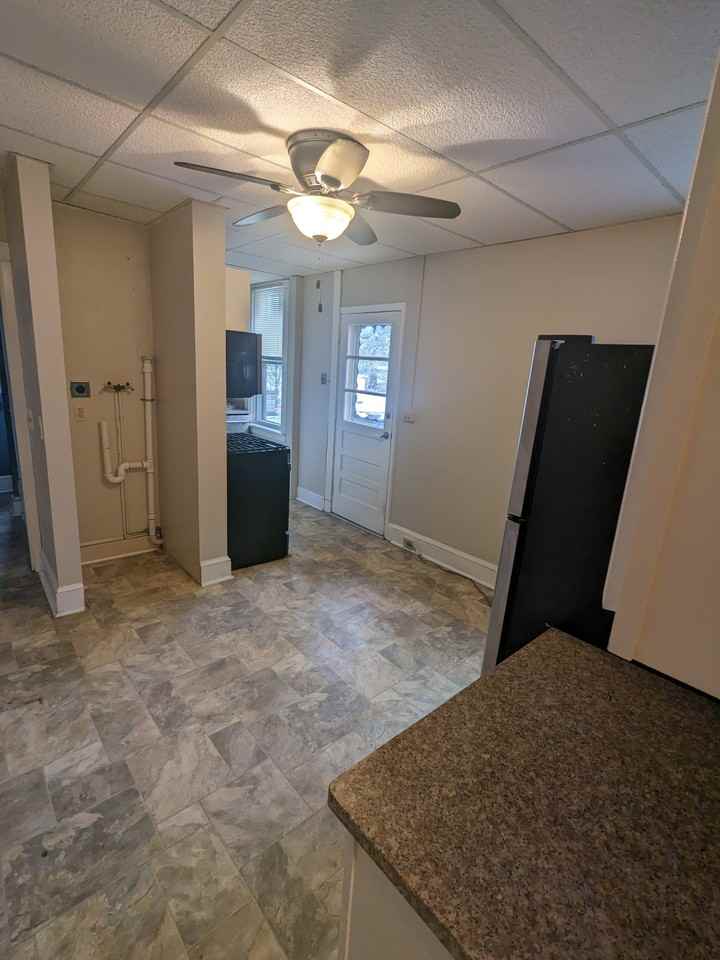 704 N Lime St #2 - Photo 7 of 23