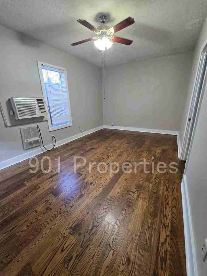 1252 Harbert Ave #3GUESTH - Photo 3 of 8