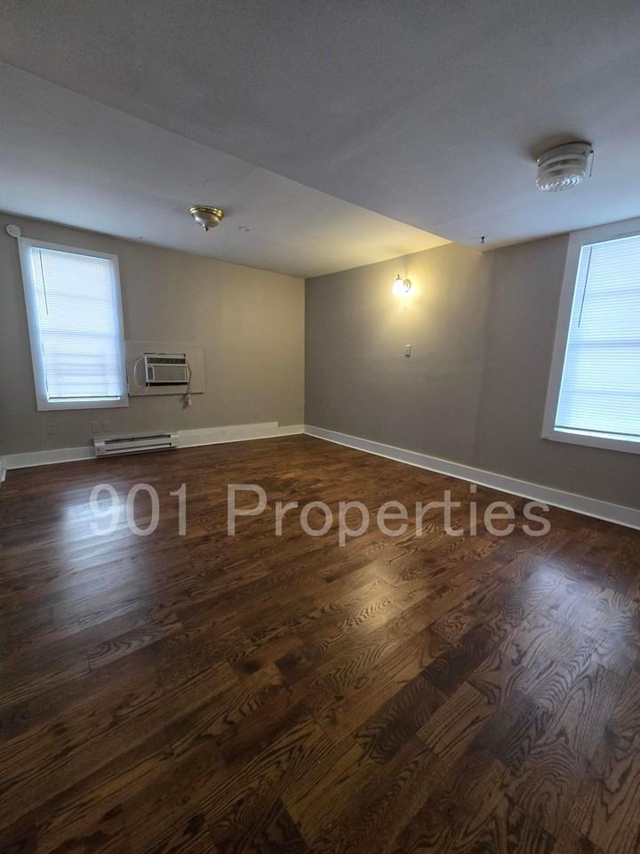 1252 Harbert Ave #3GUESTH - Photo 6 of 8