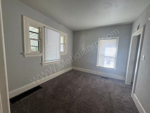 1415 N Harrison St #1 - Photo 4 of 9