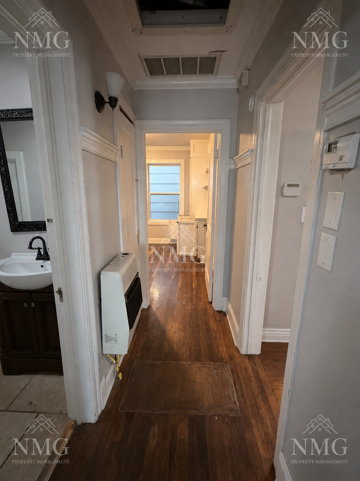 310 Hartfield St #1 - Photo 3 of 14