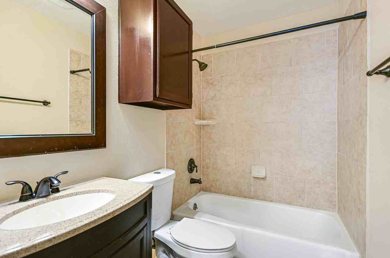 519 Cutty Trl #B - Photo 7 of 10