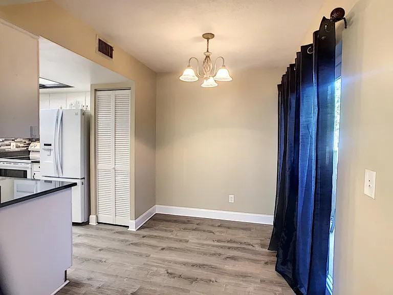 516 South Plumosa Street - 12APt. 12 #12 - Photo 5 of 14