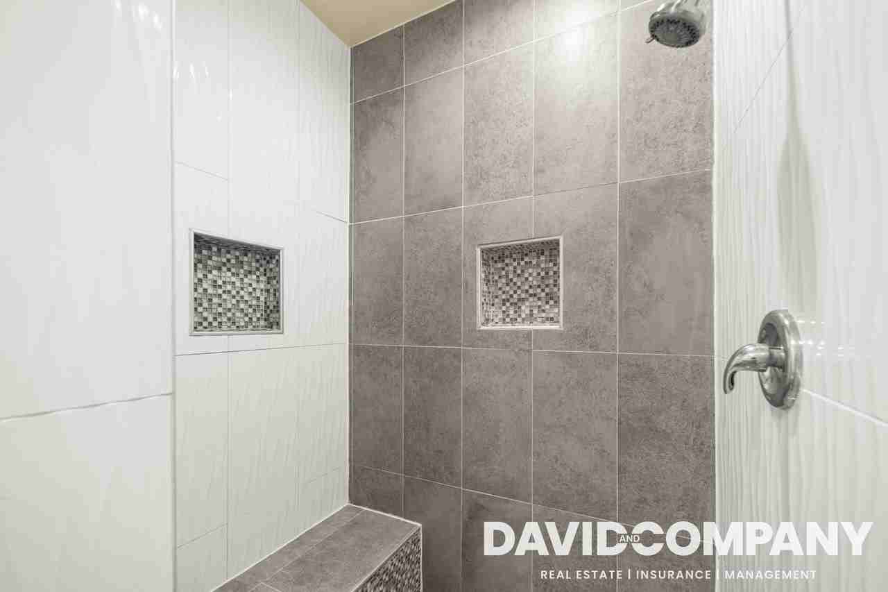 2216 S Marvin Ave #2216 - Photo 6 of 11