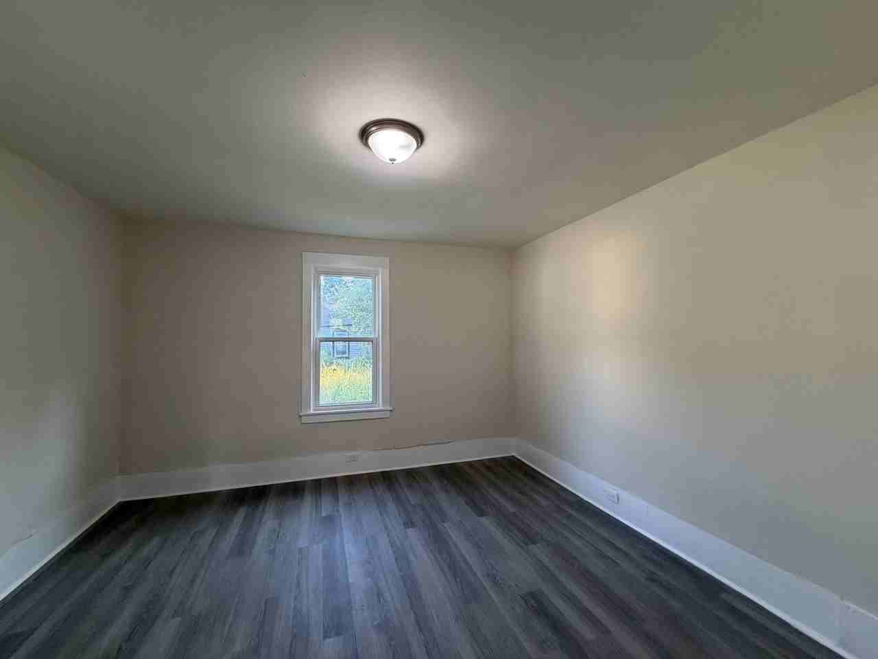 657 27th St Sw #1 - Photo 6 of 10