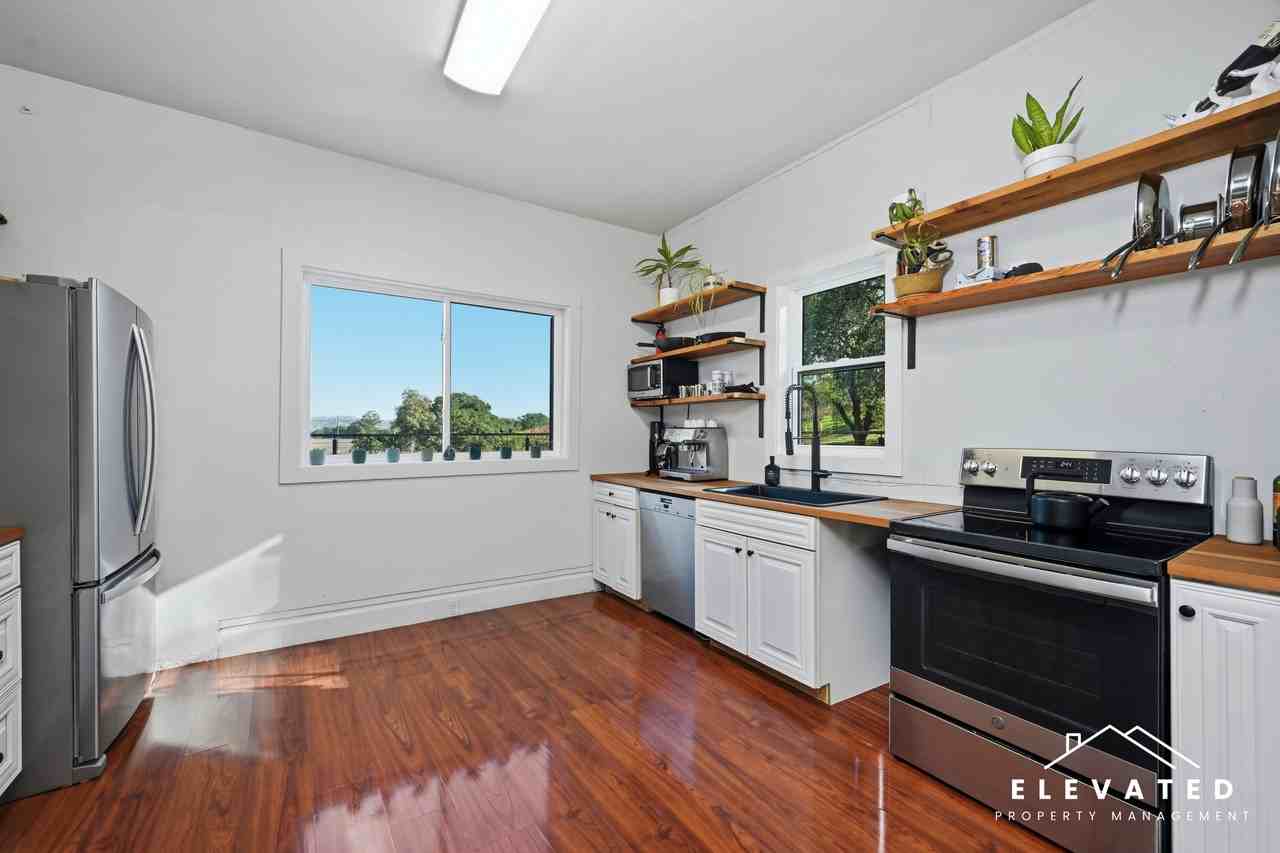 2291 Westside Rd #1 - Photo 4 of 24