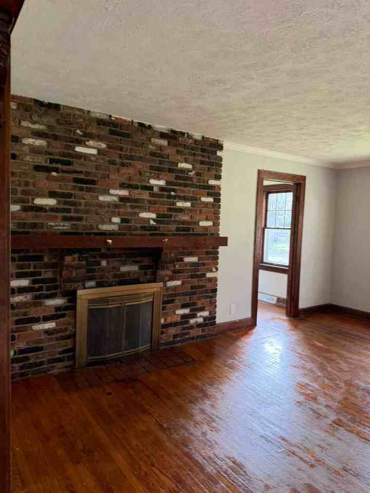 72 Harriman Ave #1 - Photo 3 of 22