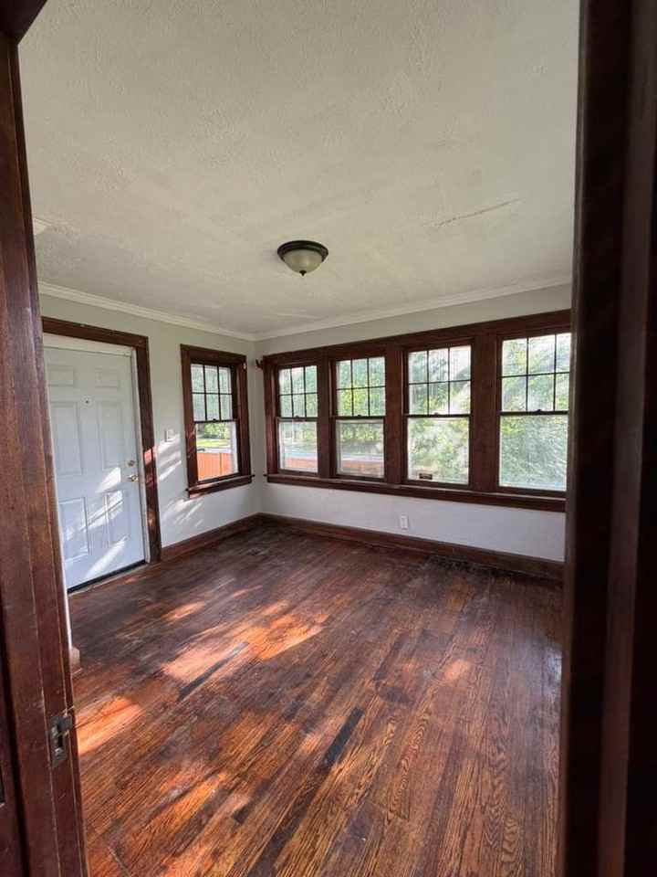 72 Harriman Ave #1 - Photo 5 of 22