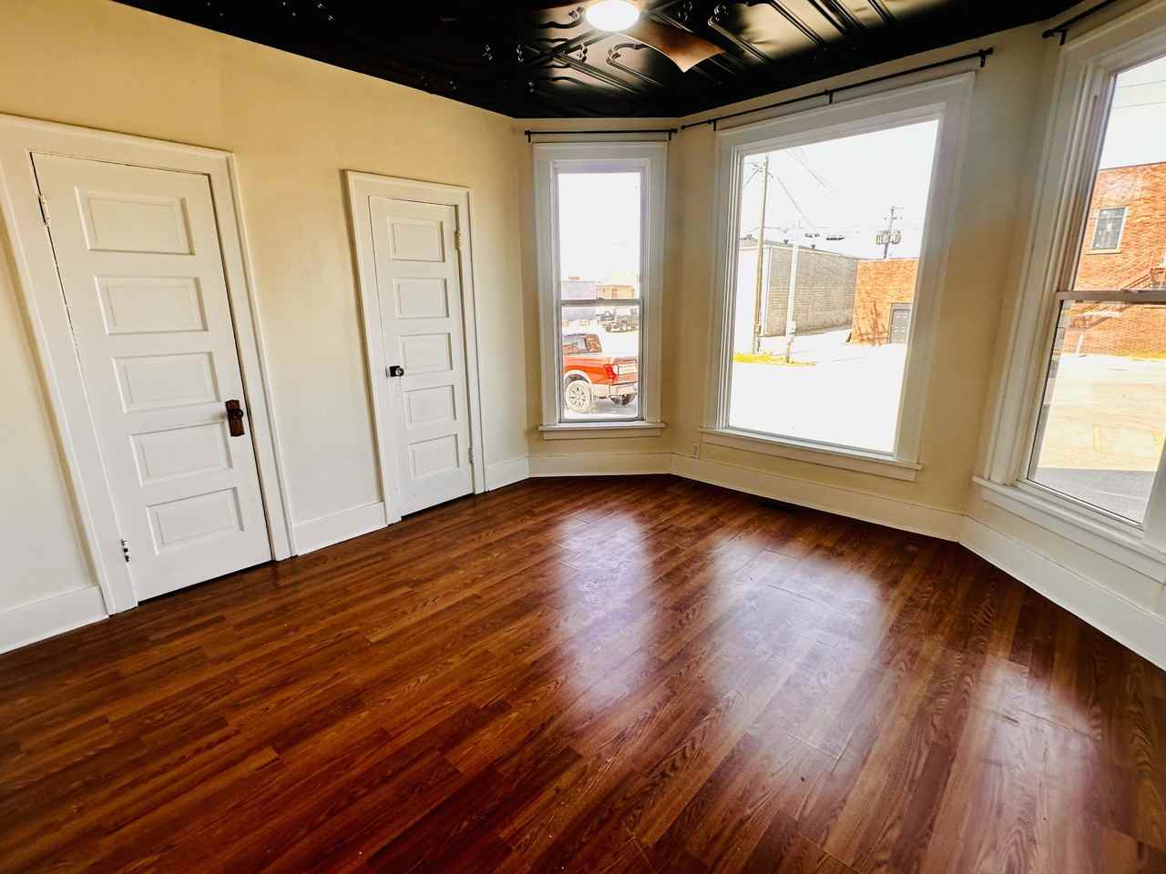 329 E Broadway #2 - Photo 5 of 13