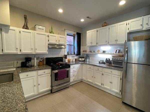 2920 Cherokee St #A - Photo 2 of 16