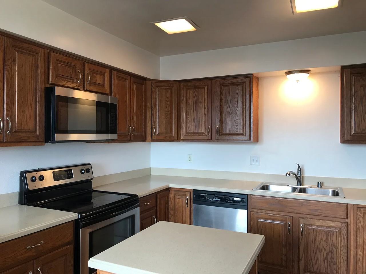 2915 Lawrence St #1 - Photo 4 of 12