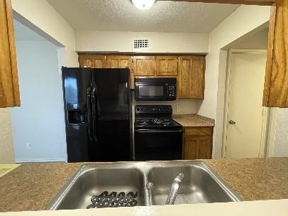 5516 Lewis Ct #C - Photo 2 of 23