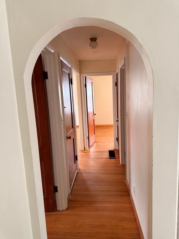 119 Gale Ave - Photo 5 of 7