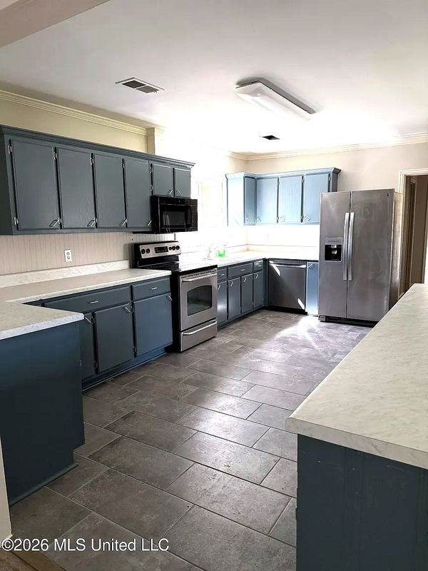 208 Norwood St - Photo 2 of 3