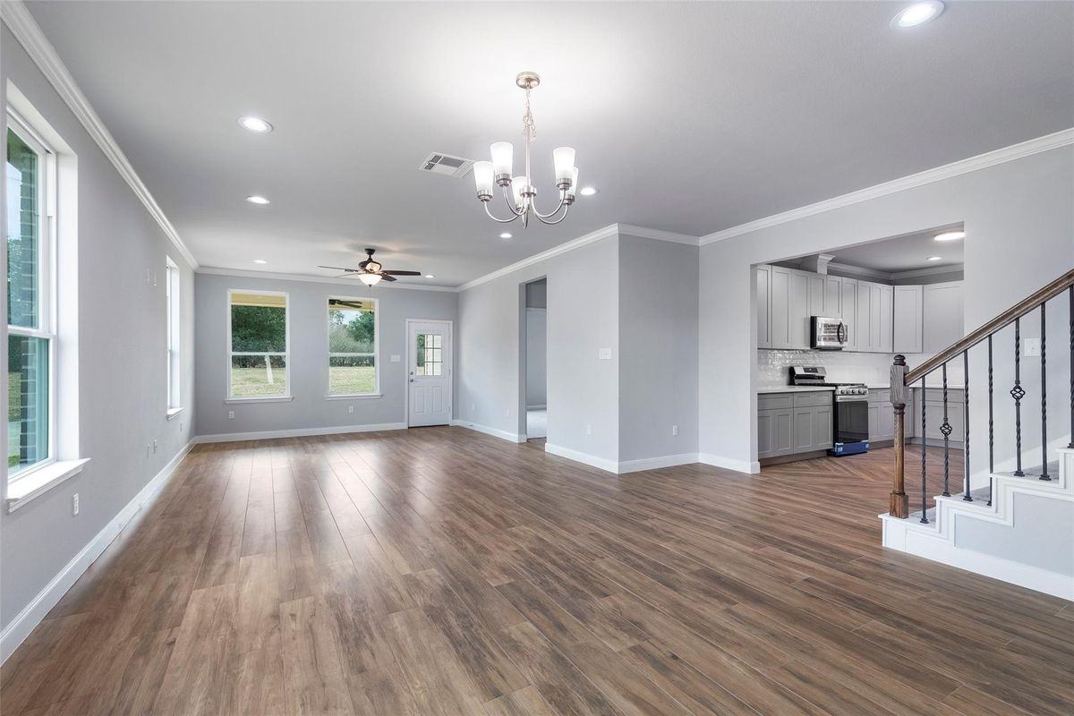 7655 Ameswood Rd - Photo 3 of 29